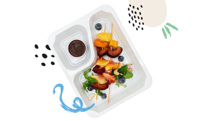 szaszłyki na słodko dietetyczny posiłek z cateringu dietetycznego