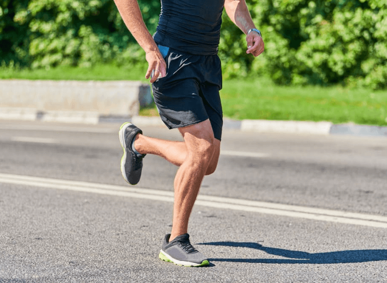 Aktywność fizyczna wspomagająca metabolizm – rola ruchu w diecie i cateringu dietetycznym na odchudzanie.