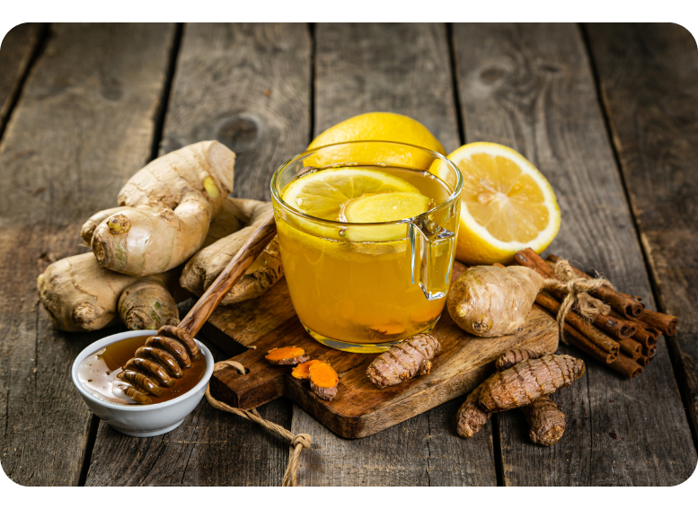 Rozgrzewająca herbata z imbirem, cytryną i miodem w diecie zimowej cateringowej